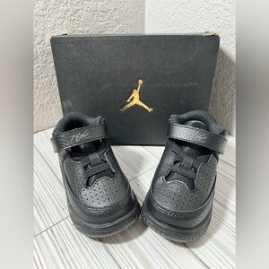 Nike Air Jordan Max Aura‎ 5 toddler high top sneakers shoes black size 7C